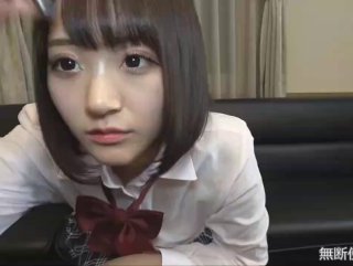 颜值不错的小妞全程露脸丝袜情趣诱惑狼友，自己抠逼好有激情道具抽插浪叫不断好骚，淫水逼给狼友看特写真骚第01集